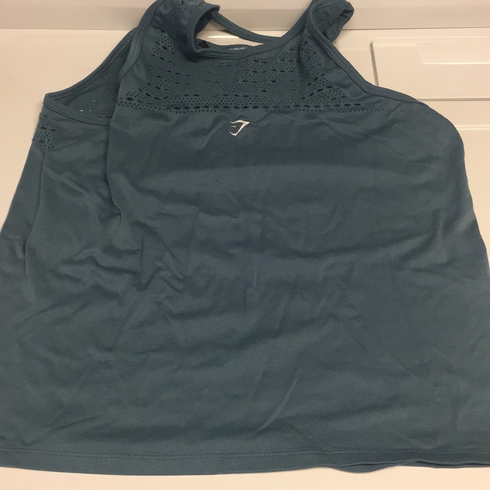 Combo Medium vest and bottom gym shark wore once